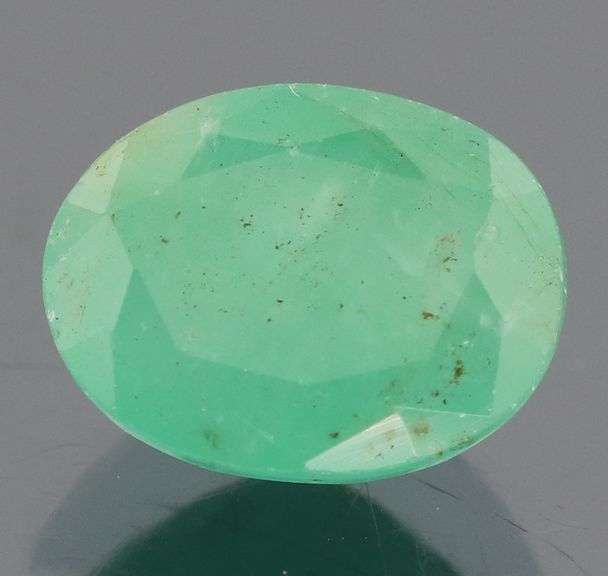 Outstanding color! 2.31ct top green Colombian Emerald