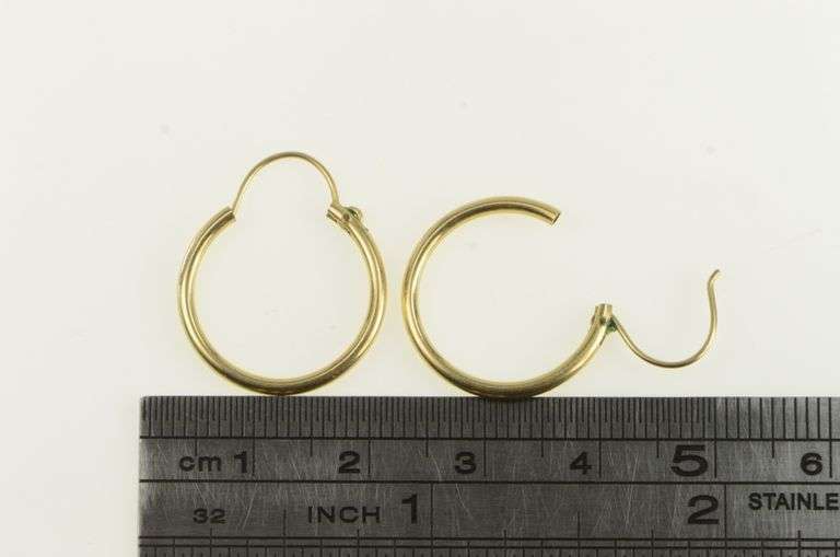 14K Yellow Gold 18.2mm Vintage Classic Round Hoop Earrings