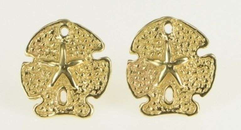 14K Yellow Gold Sand Dollar Sea Shell Beach Motif Stud Earrings
