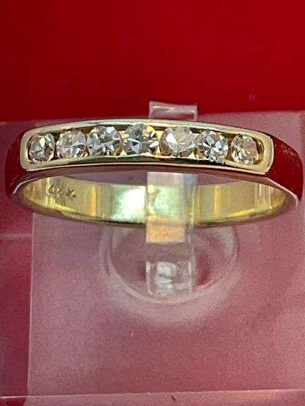 LADIES 14K YELLOW GOLD AND DIAMOND BAND