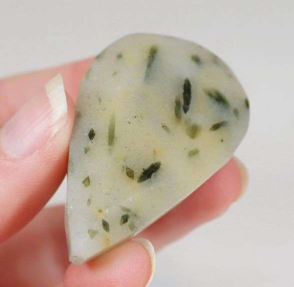 Amazing 195ct Tourmaline in Quartz