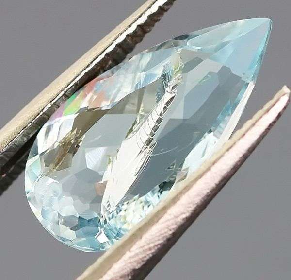Very unique 1.35ct Aquamarine