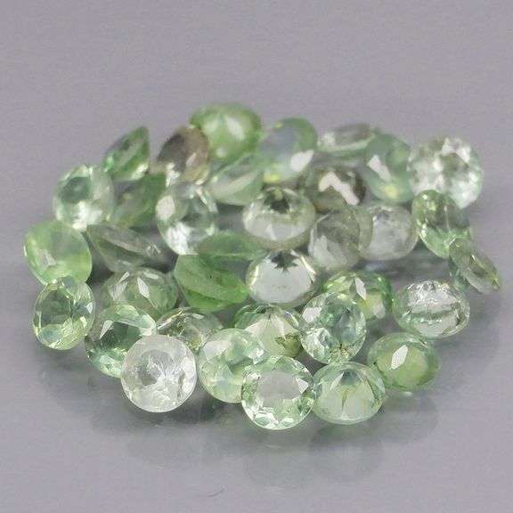 Outstanding 2.55ct light green Alexandrite set