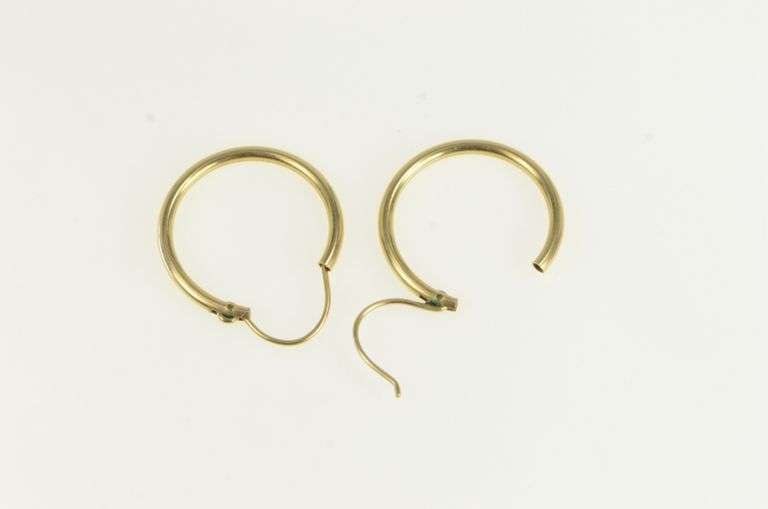 14K Yellow Gold 18.2mm Vintage Classic Round Hoop Earrings