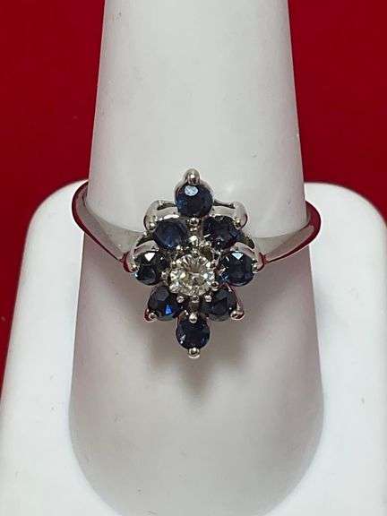 14K WHITE GOLD DIAMOND AND SAPPHIRE RING