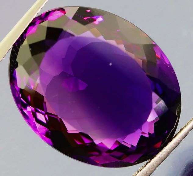 Outstanding 31.04ct violet Amethyst