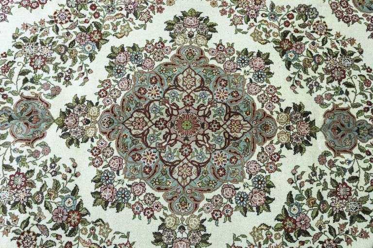 Handmade Silk/Wool Tabriz Design 6x9