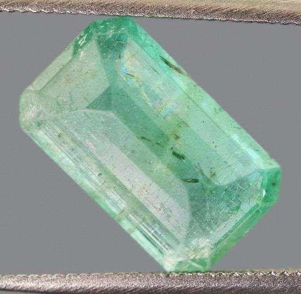 Excellent color! 1.97ct vivid green Zambian Emerald