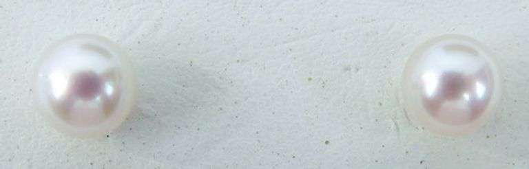 14K Pale Ballet Pink Pearl Stud Earrings