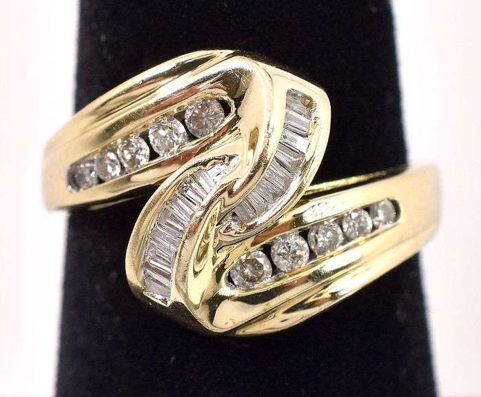 Twisted 14K Yellow Gold Diamond Band Ring