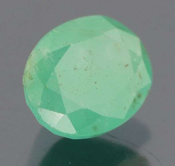 Outstanding color! 2.31ct top green Colombian Emerald