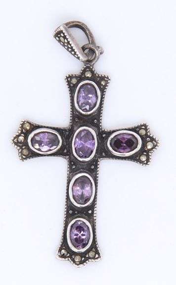 Vintage 925 Sterling Silver Amethyst Cross Pendant
