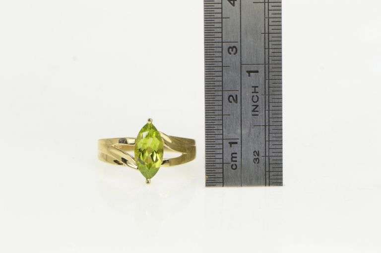 14K Yellow Gold Marquise Peridot Vintage Statement Ring