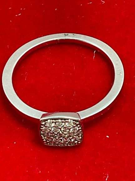 LADIES 14K WHITE GOLD AND DIAMOND RING