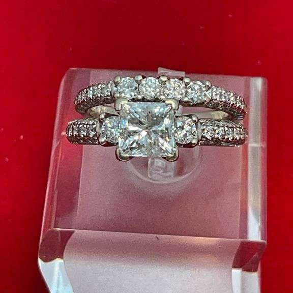 CERTIFIED 14K WHITE GOLD AND DIAMOND WEDDING SET. 2.30 CARATS