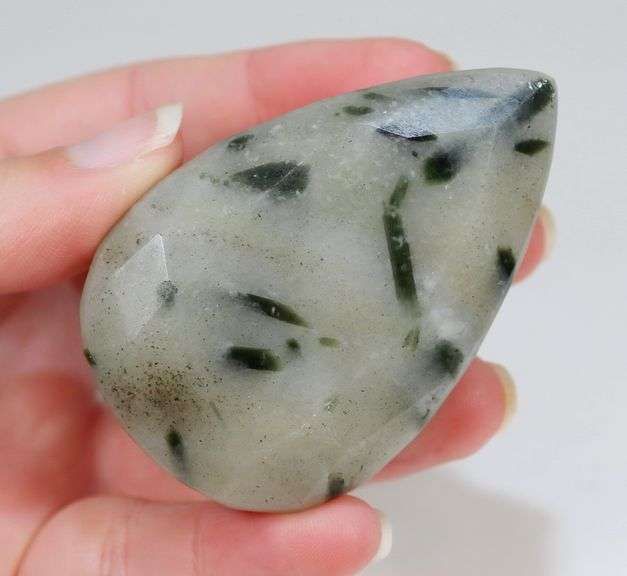 Pear shaped 685ct Tourmaline in Quartz