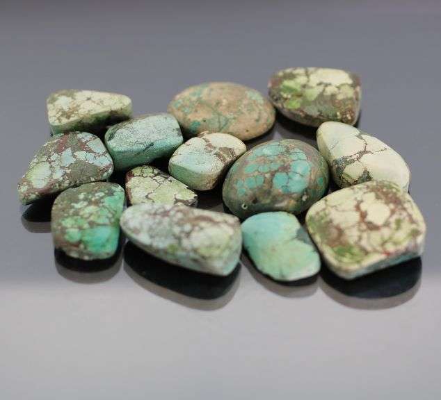 Gorgeous 161.50ct Turquoise rough cabochon set