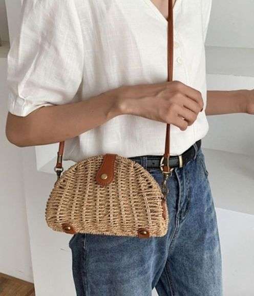 Chic Khaki Straw Crossbody Bag