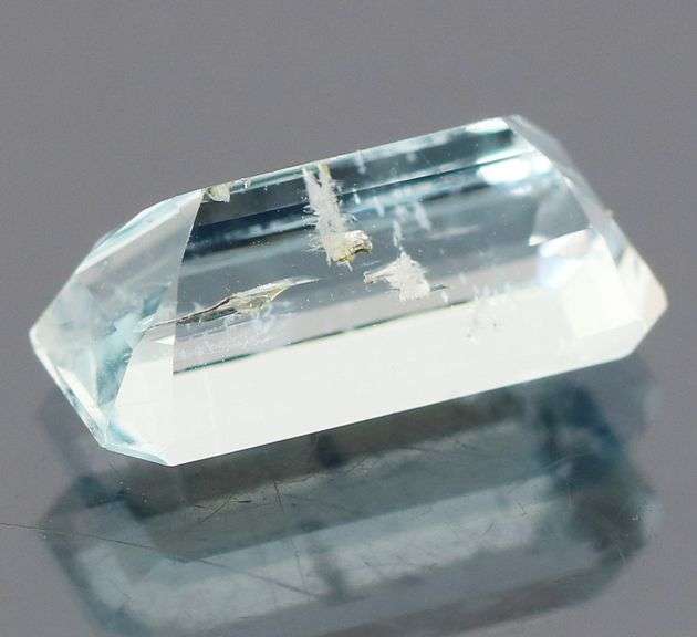 Striking untreated 2.03ct Aquamarine