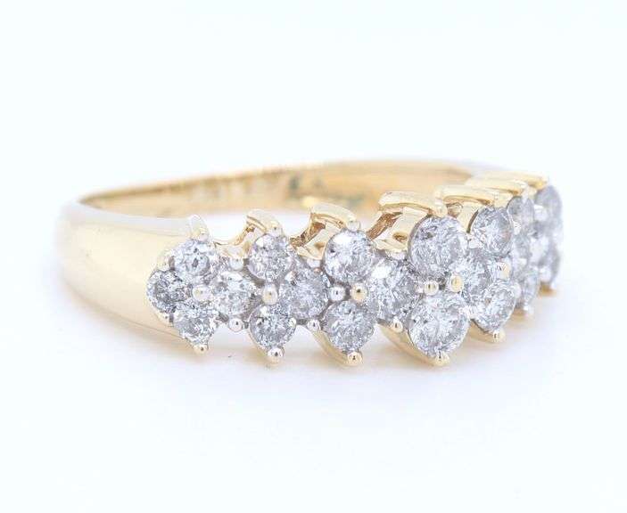Sparkling Yellow gold 1ctw three row diamond band