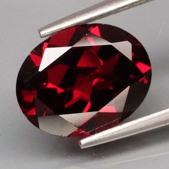 Ravishing 2.88ct black cherry red Mozambique Garnet