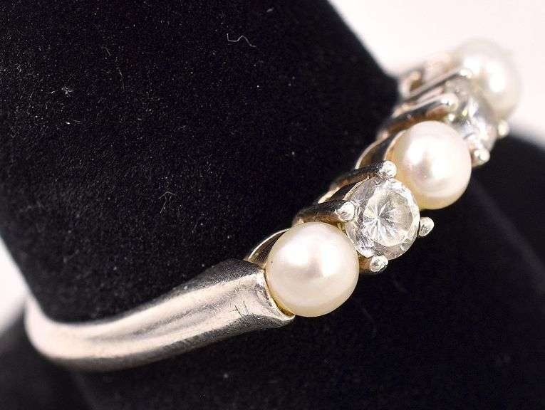 Sterling Silver Pearl and CZ Gemstone Ring