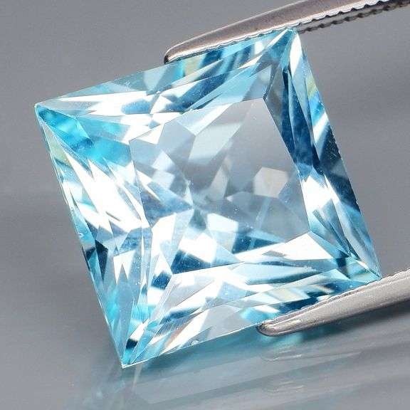 Bright! 9.69ct VS clarity baby blue Topaz