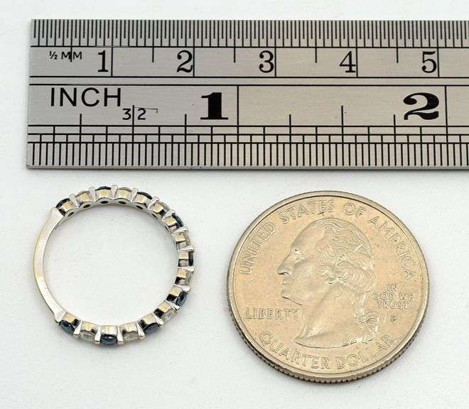 14K WG Blue & White Diamond Band