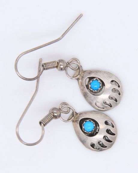 Vintage 925 Sterling Silver Set of Southwest Turquoise Bear Claw Necklace and Dangle Earrings