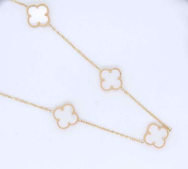 14kt Yellow Gold Mother of Pearl 5 Clover Necklace
