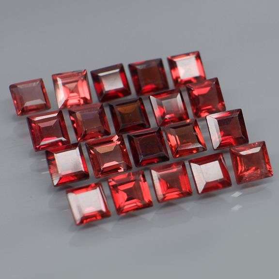 Premium 8.45ct princess cut cherry red Garnet set