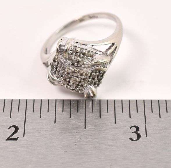 Captivating 10K white Gold Diamond Ring