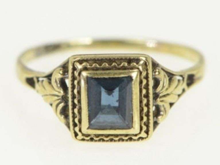14K Yellow Gold Art Deco Blue Topaz Filigree Squared Ring