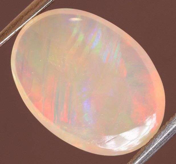 Captivating 3.19ct fiery flashing Welo Opal