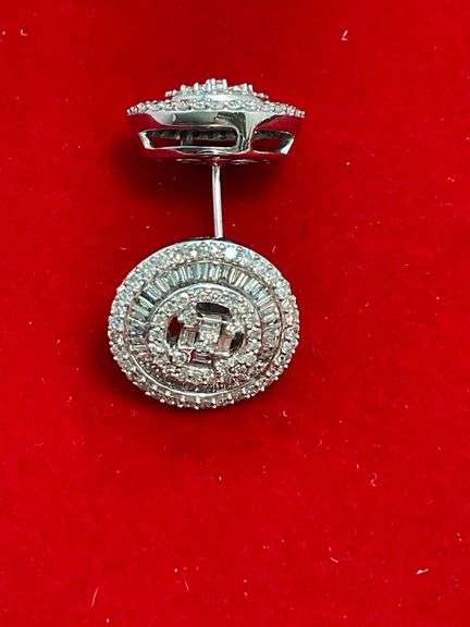 CERTIFIED BRAND NEW 14K WHITE GOLD  AND DIAMOND STUD EARRINGS