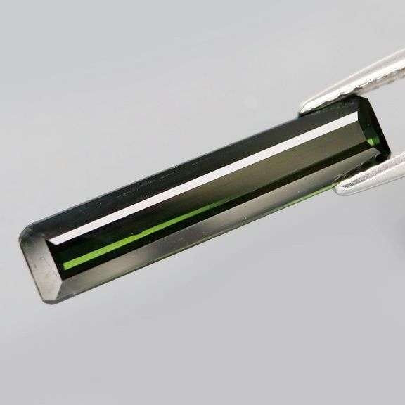 Exquisite 2.88ct deep green Tourmaline