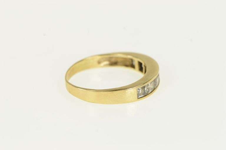 14K Yellow Gold Princess Cubic Zirconia Vintage Band Ring