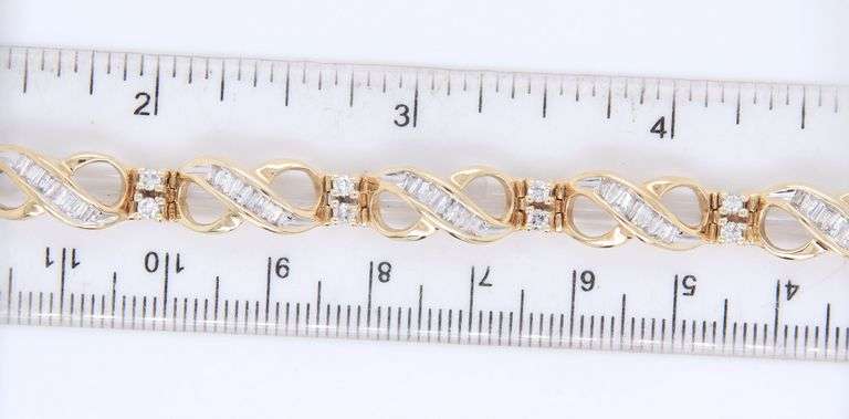 1.55ctw RBC and baguette sideway infinity station link bracelet