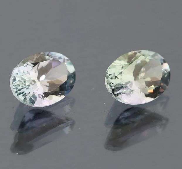 Silvery blue 1.69ct Tanzanite pair