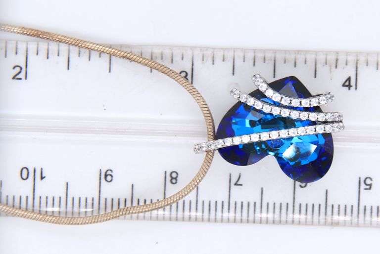 925 Sterling silver heart shpaed glass pendant on snake chain necklace