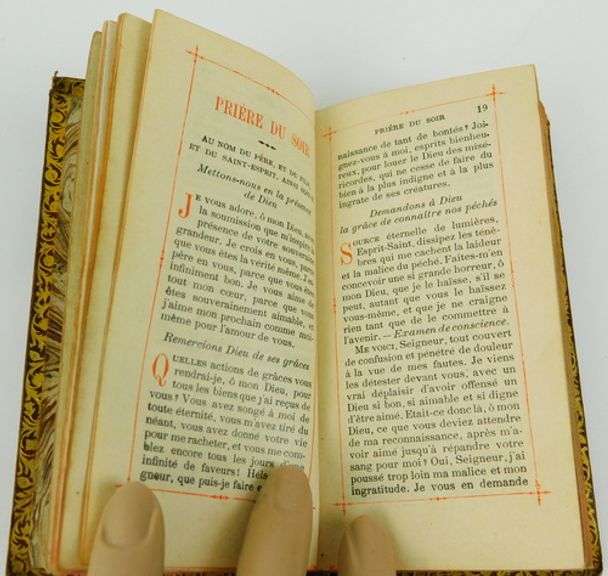 1929 French Leather Parishioner Prayer Book
