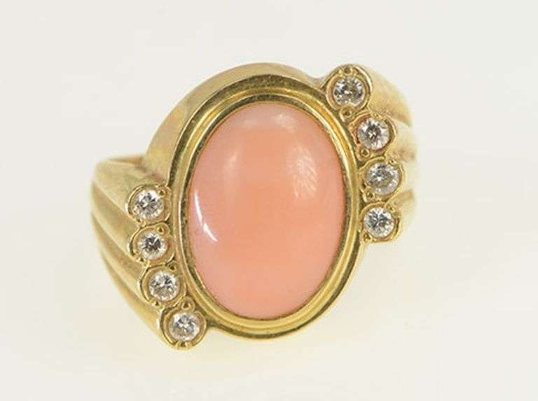 14K Yellow Gold 1960's Ornate Coral Diamond Statement Ring