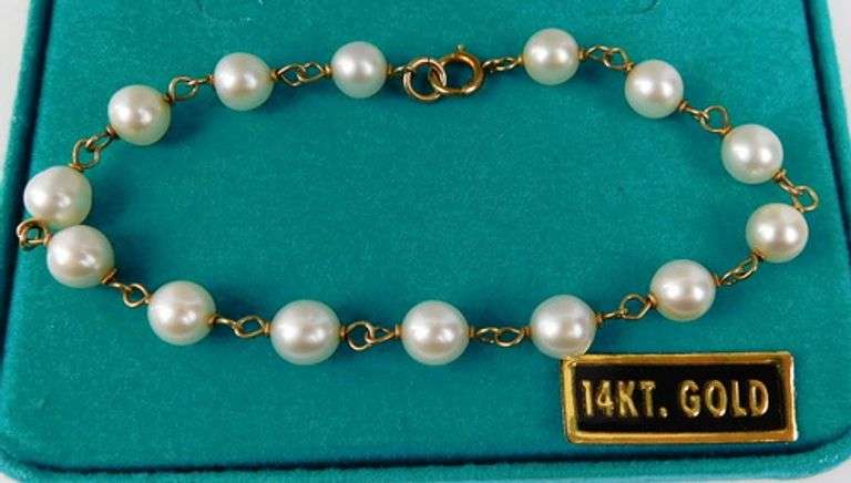 Vintage 14K Pearls Bracelet
