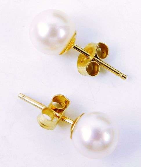 14K Pale Ballet Pink Pearl Stud Earrings