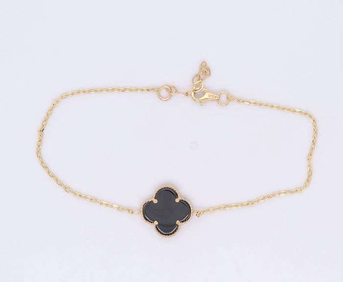 14Kt Yellow gold black onyx clover bracelet