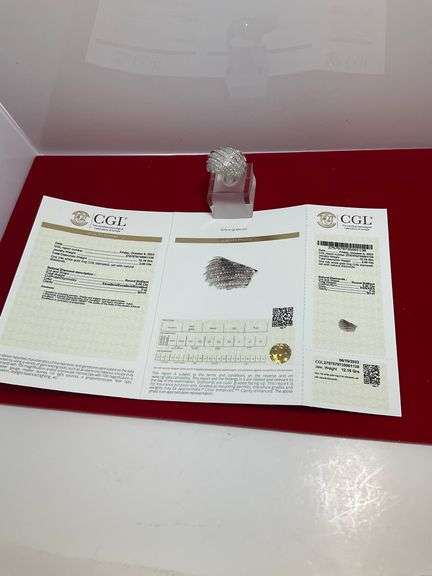 CERTIFIED BRAND NEW 14K WHITE GOLD AND DIAMOND DOME RING
