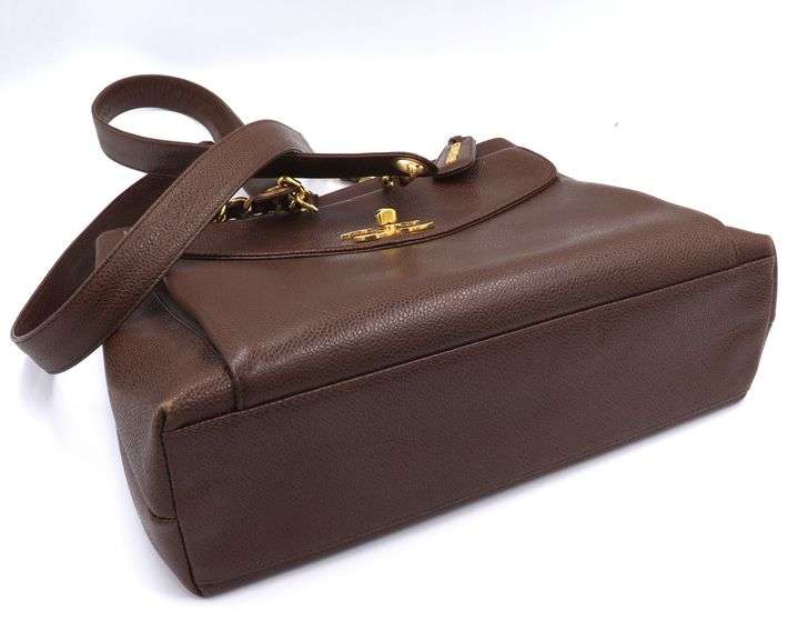 Vintage Chanel brown caviar pocket tote