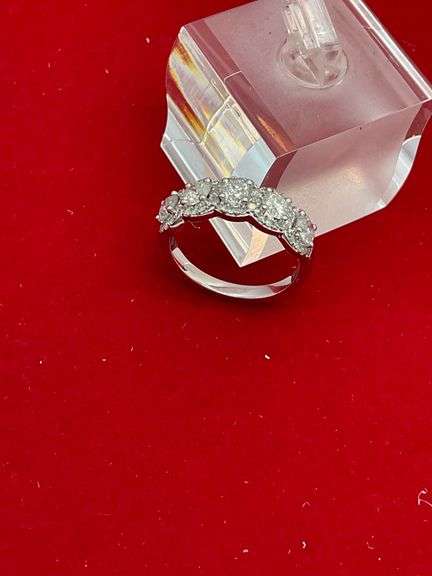 CERTIFIED 14K WHITE GOLD DIAMOND BAND
