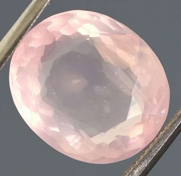 Gorgeous 4.22ct chantilly pink rose Quartz