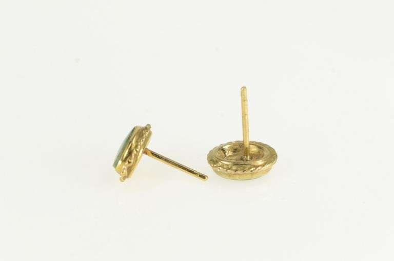14K Yellow Gold Oval Nephrite Vintage Classic Stud Earrings